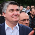 08-DSCF1323